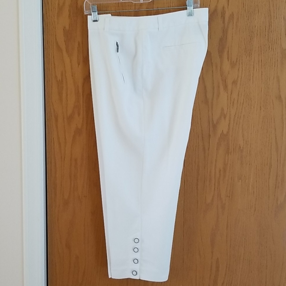 STYLE & CO White Button Hem Capri Pant 14 - Picture 2 of 9